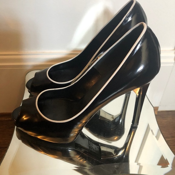 Davis by Ruthie Davis Leather Pump size 7 - Picture 5 of 7